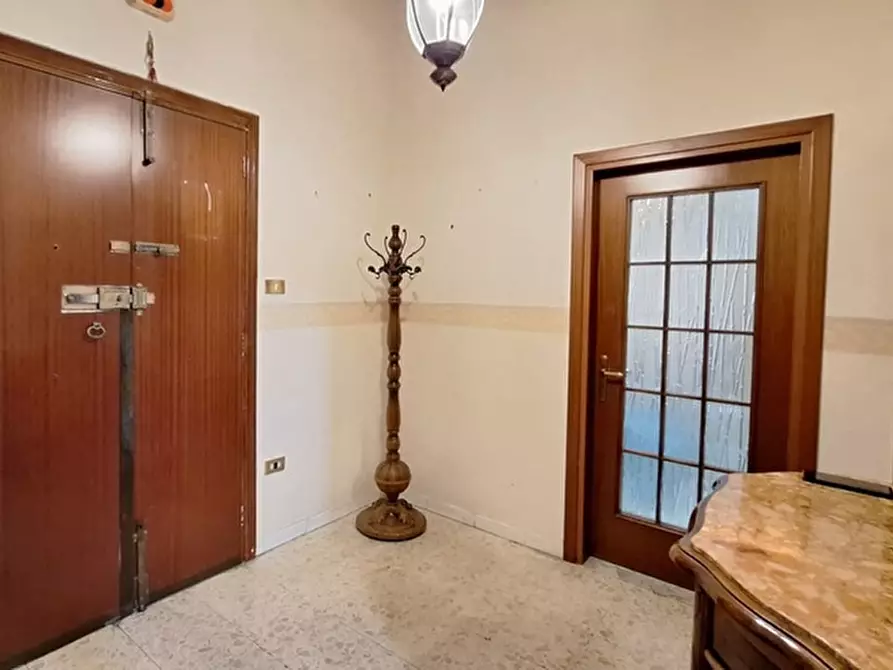 Immagine 4 di Appartamento in vendita  in Via Salvatore Trinchese a Napoli