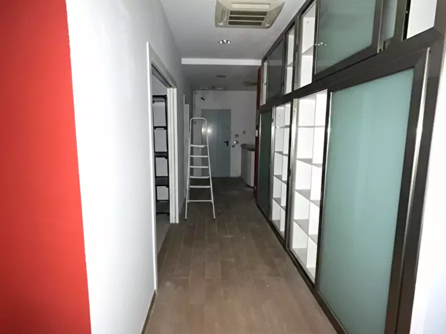 Immagine 15 di Ufficio in vendita  in Via Vann'AntÃ², 8 a Palermo