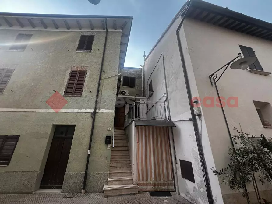 Immagine 3 di Appartamento in vendita  in Via Albornoz a Castel Ritaldi