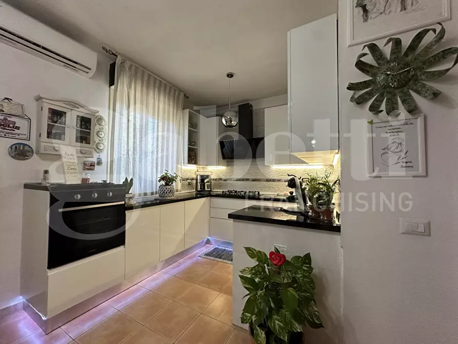 Immagine 2 di Appartamento in vendita  in Via Bologna, 1/C a Capoterra