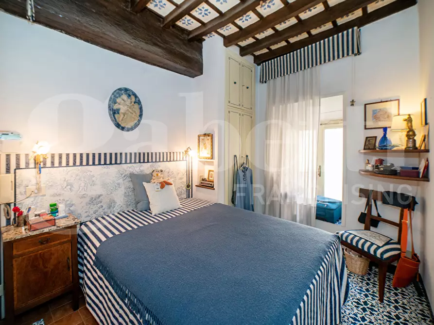 Immagine 33 di Appartamento in vendita  in Via di Parione, 17 a Roma