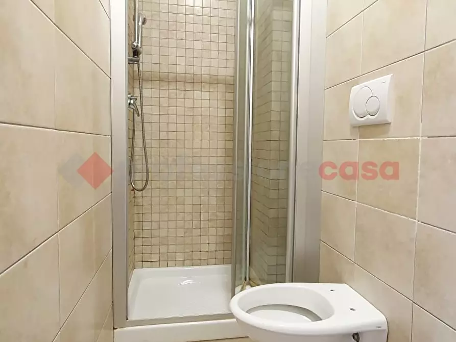 Immagine 11 di Appartamento in vendita  in Via ANGIULLI a Bari