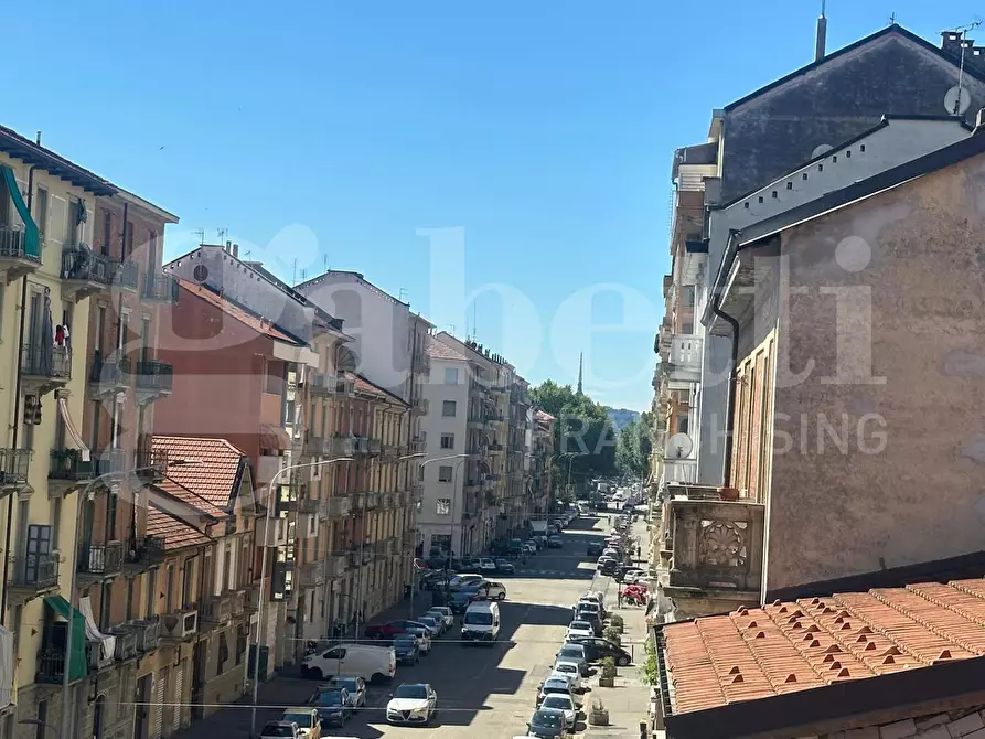 Immagine 30 di Appartamento in vendita  in Via RENATO MARTORELLI, 57 a Torino
