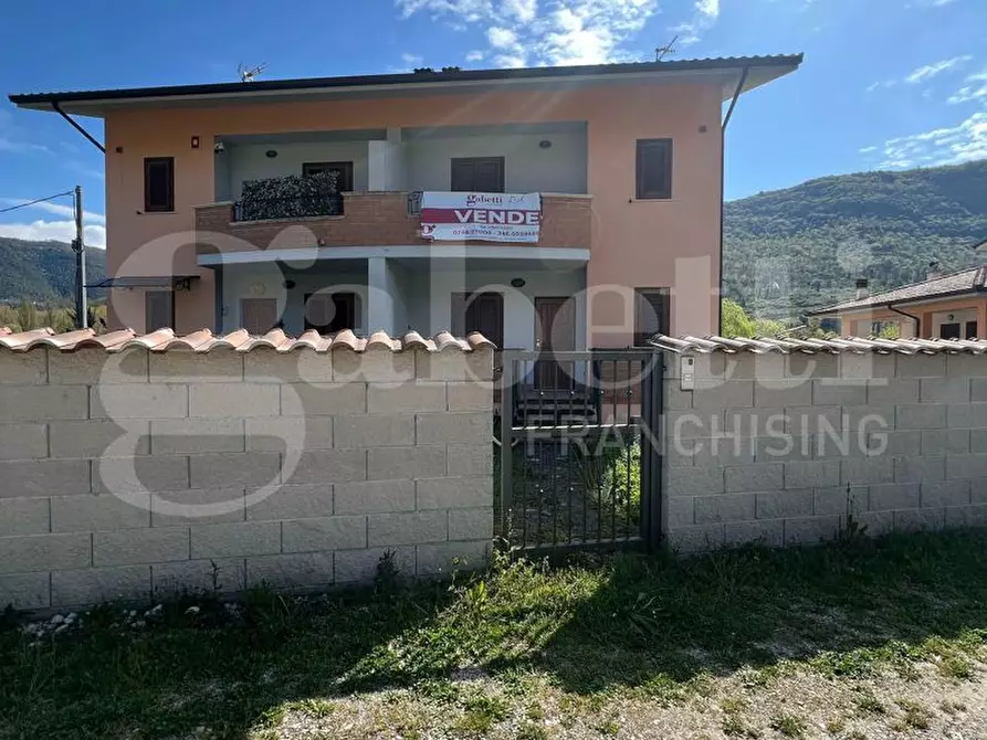 Immagine 7 di Casa bifamiliare in vendita  in Via SS4bis, 74 a Rieti