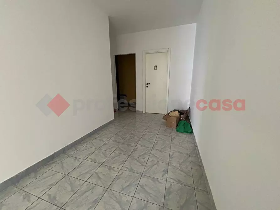 Immagine 4 di Attività commerciale in affitto  in Viale CANDELARO, 66 F/G a Foggia