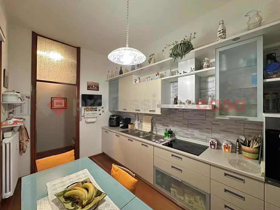 Immagine 15 di Appartamento in vendita  in Via Don Minzoni a Opera