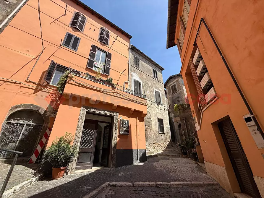 Immagine 33 di Appartamento in vendita  in Vicolo Primo della Portella, 2 a Paliano