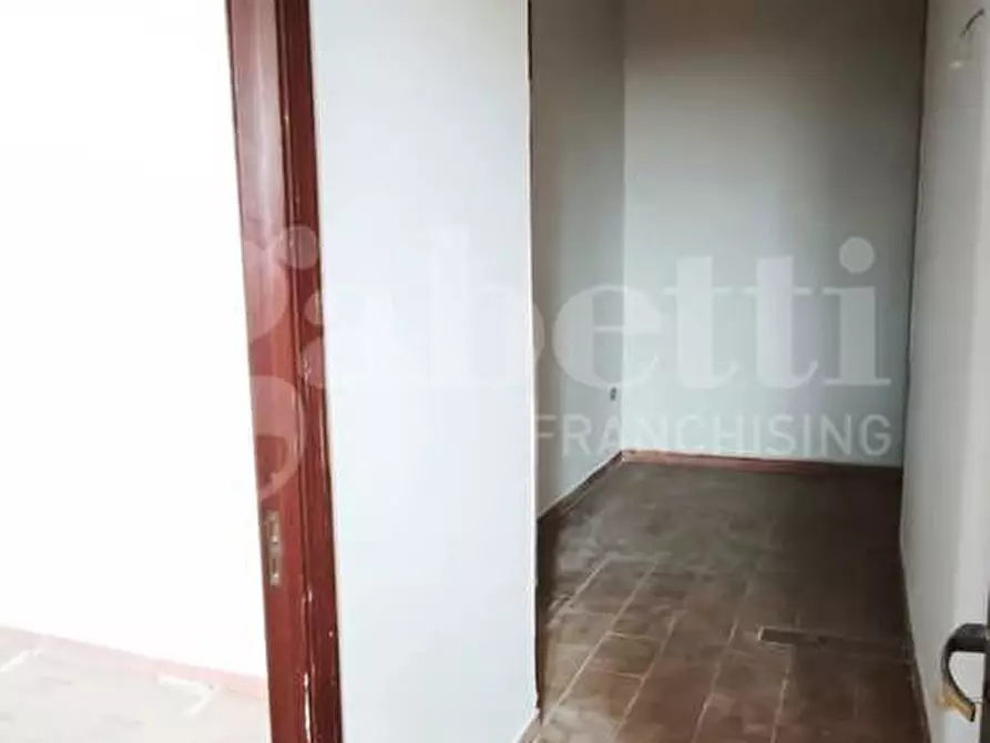 Immagine 6 di Appartamento in vendita  in Piazza IV Novembre, 2 a Succivo