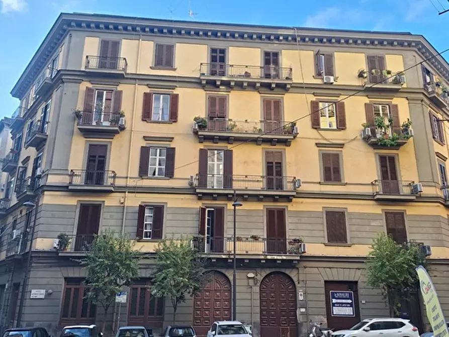Immagine 1 di Appartamento in vendita  in Piazza Arcangelo Scacchi a Napoli