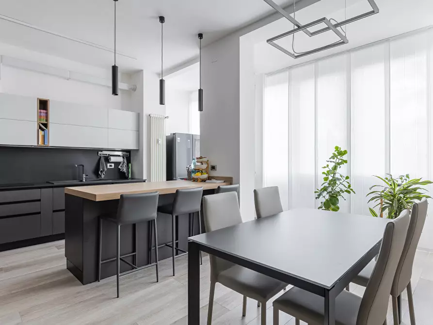 Immagine 2 di Appartamento in vendita  in Via Marcello Oretti, 14 a Bologna