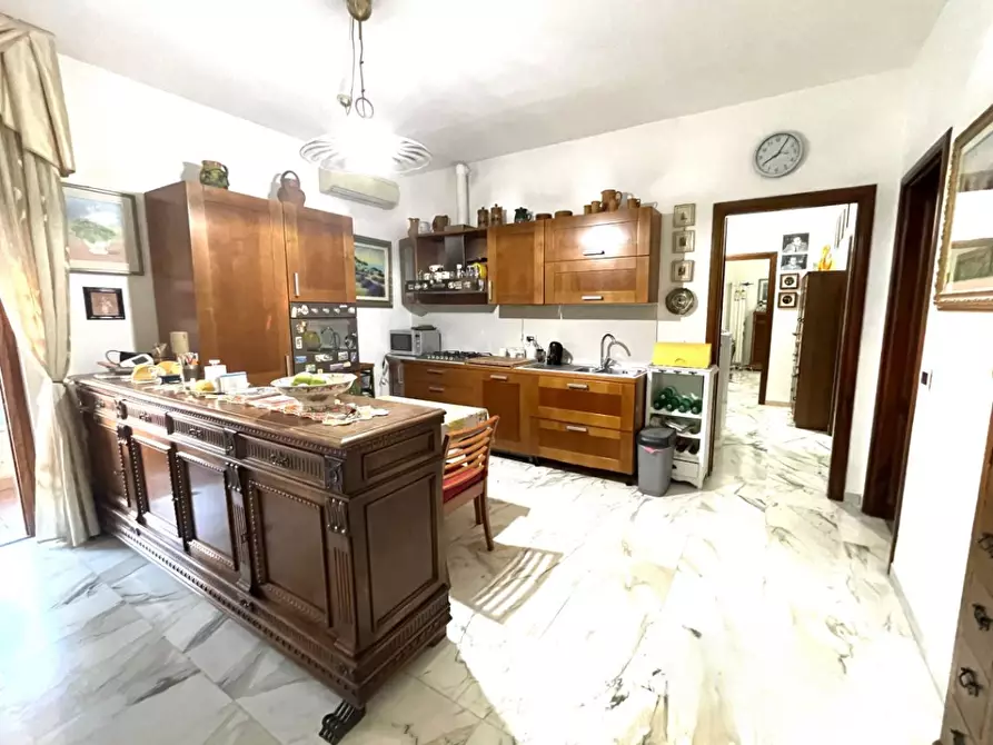 Immagine 3 di Attico in vendita  in Via MARINA VECCHIA, 13 a Massa