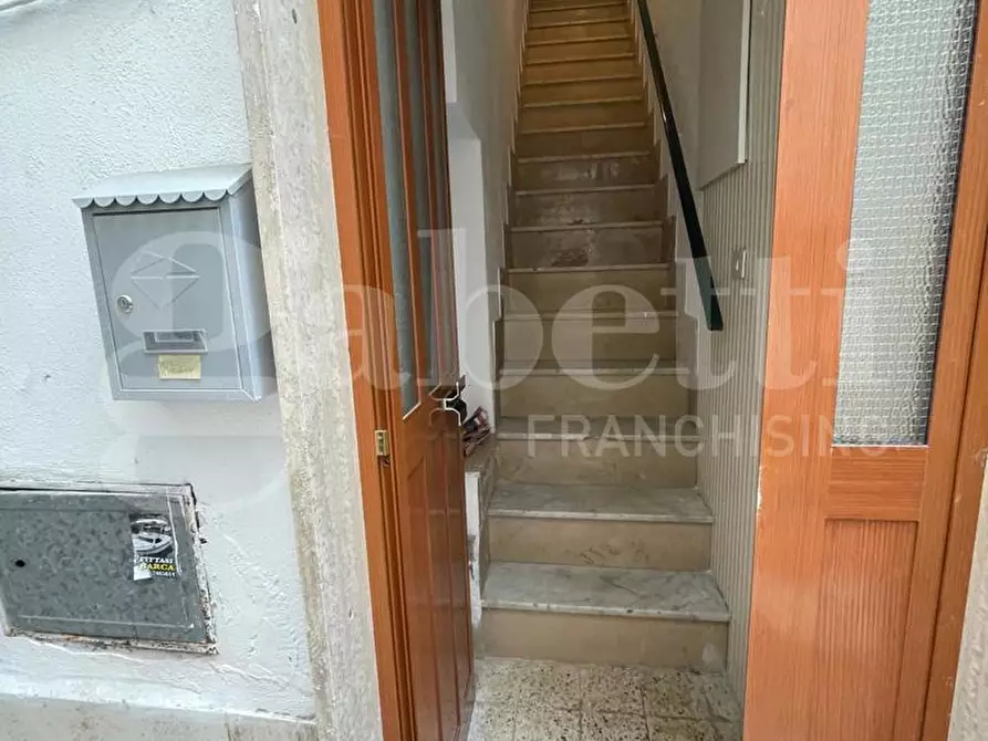 Immagine 19 di Palazzo in vendita  in Vico 11 lungomare caboto, 41 a Gaeta