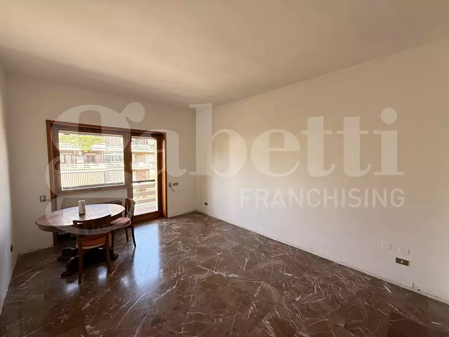 Immagine 4 di Appartamento in vendita  in Via Duccio di Buoninsegna, 75 a Roma