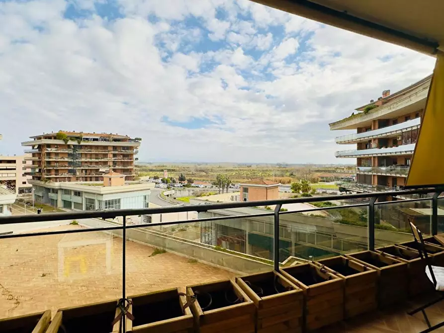 Immagine 44 di Appartamento in vendita  in Piazza Leon Battista Alberti, 10 a Fiumicino