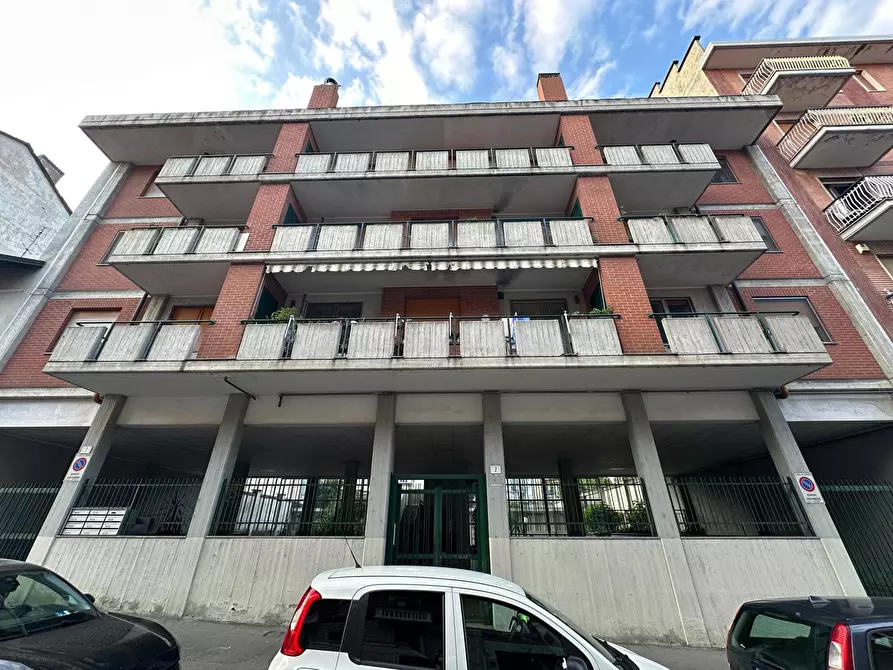 Immagine 2 di Appartamento in vendita  in Via Wuillermin a Torino