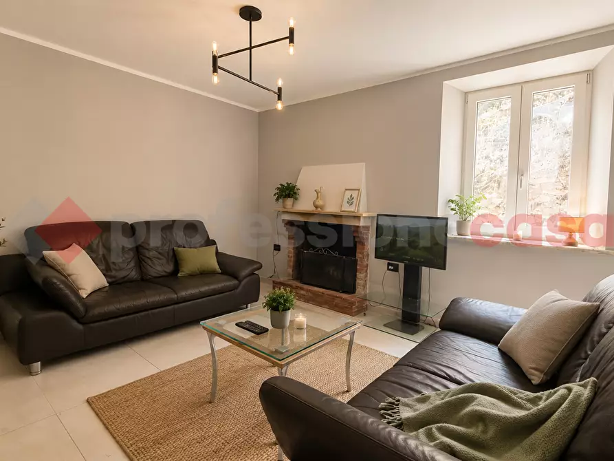 Immagine 8 di Villa in vendita  in Via Felgeto, 2 a Fumone