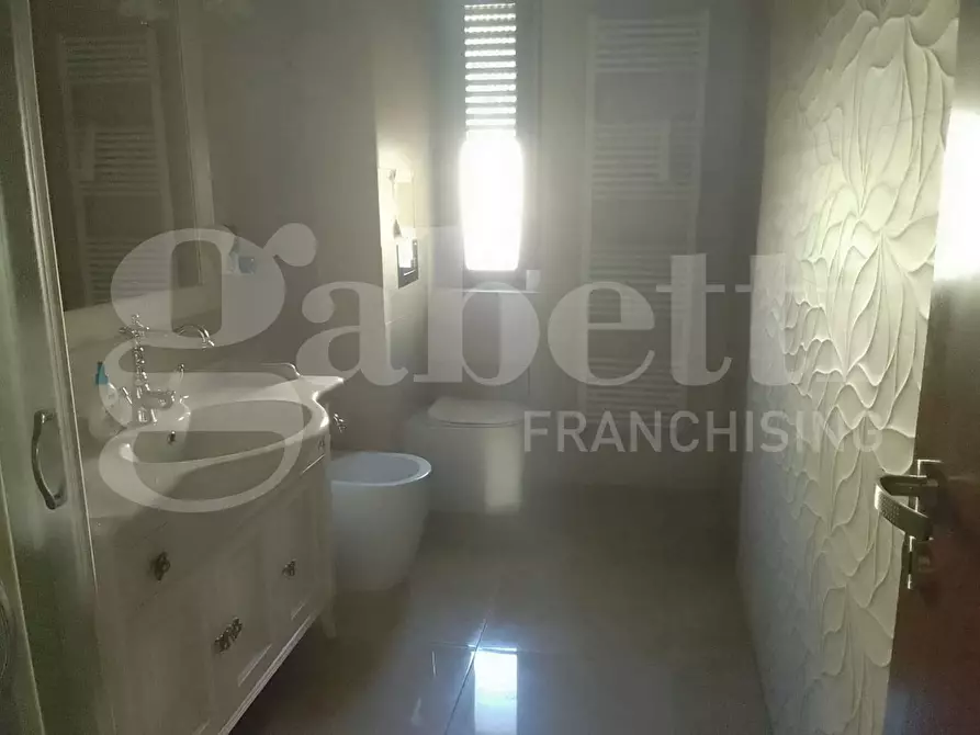 Immagine 6 di Appartamento in vendita  in Piazza G.B.TEDESCO, 7 a Taranto