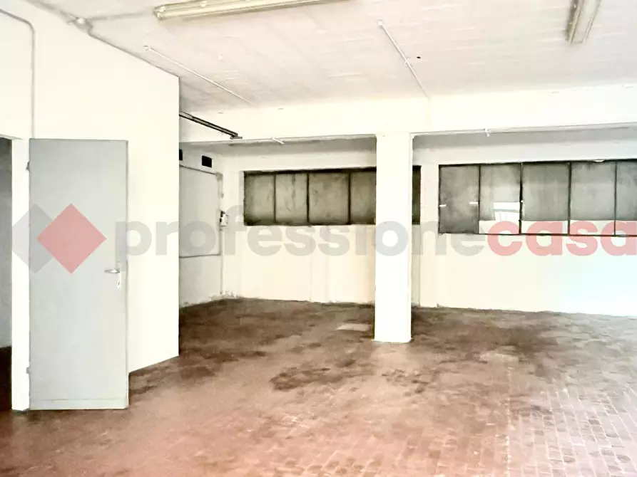 Immagine 12 di Magazzino in vendita  in Via Enrico Mattei, 22 a Bologna
