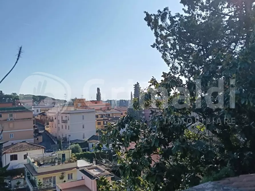 Immagine 24 di Appartamento in vendita  in Via Cassia a Roma