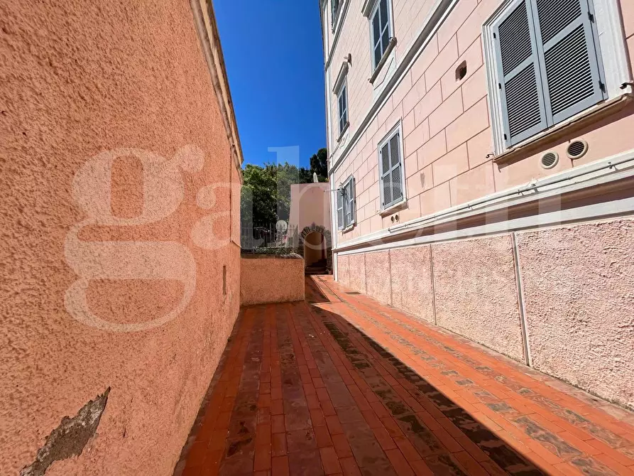 Immagine 17 di Appartamento in vendita  in Via Angioina, 25 a Gaeta
