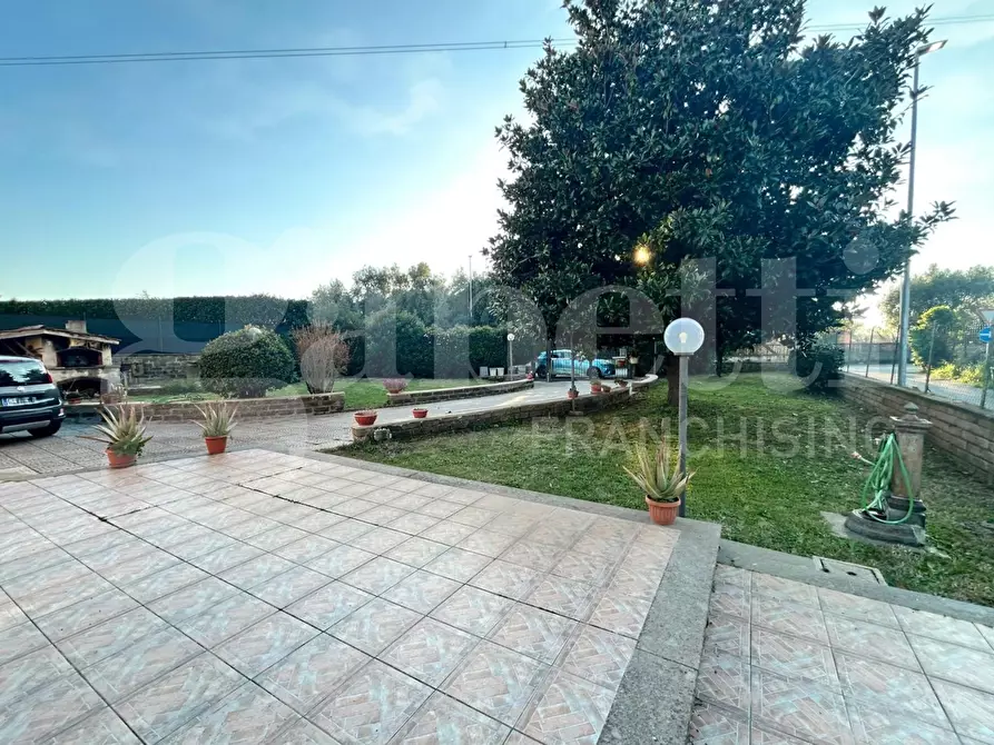 Immagine 8 di Villa in vendita  in Via moschiano, 144 a Roma