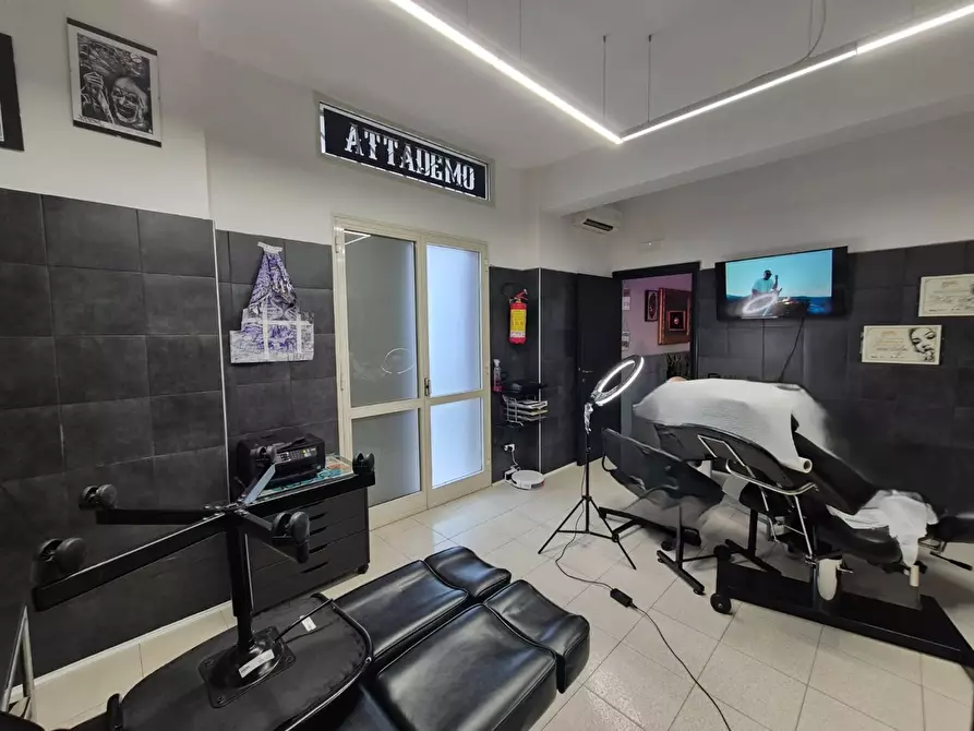 Immagine 28 di Negozio in vendita  in Via Vesuvio, 195 a Trecase