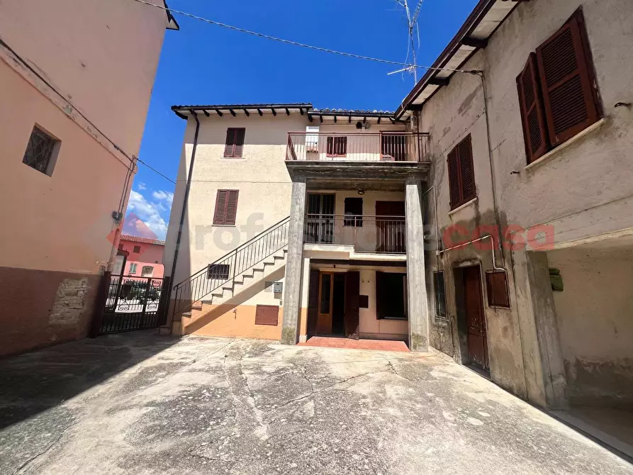 Immagine 5 di Terratetto in vendita  in Piazza S. Marina, 14 a Castel Ritaldi