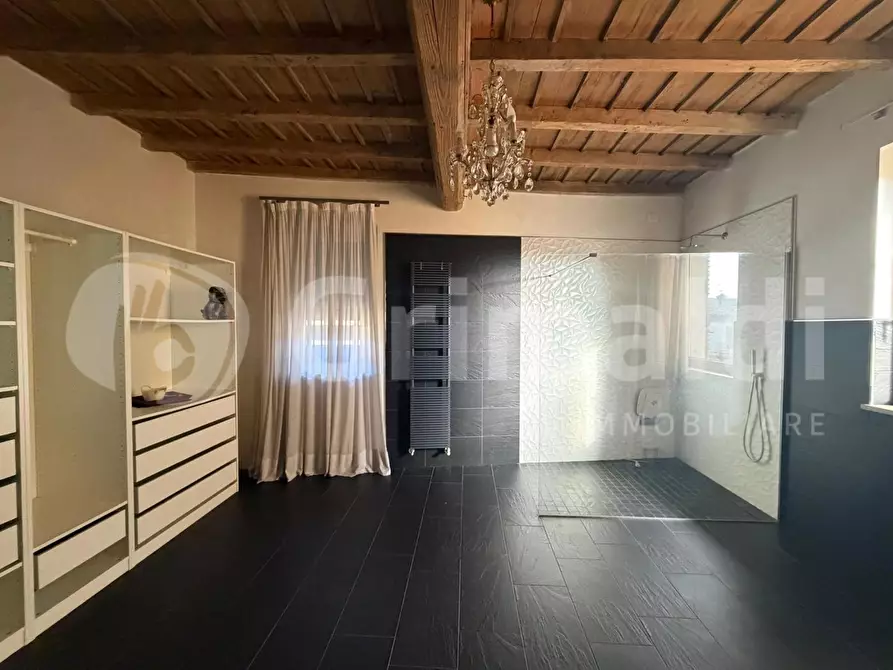 Immagine 18 di Casa indipendente in vendita  in Via UMBERTO I, 30 a Inverno E Monteleone