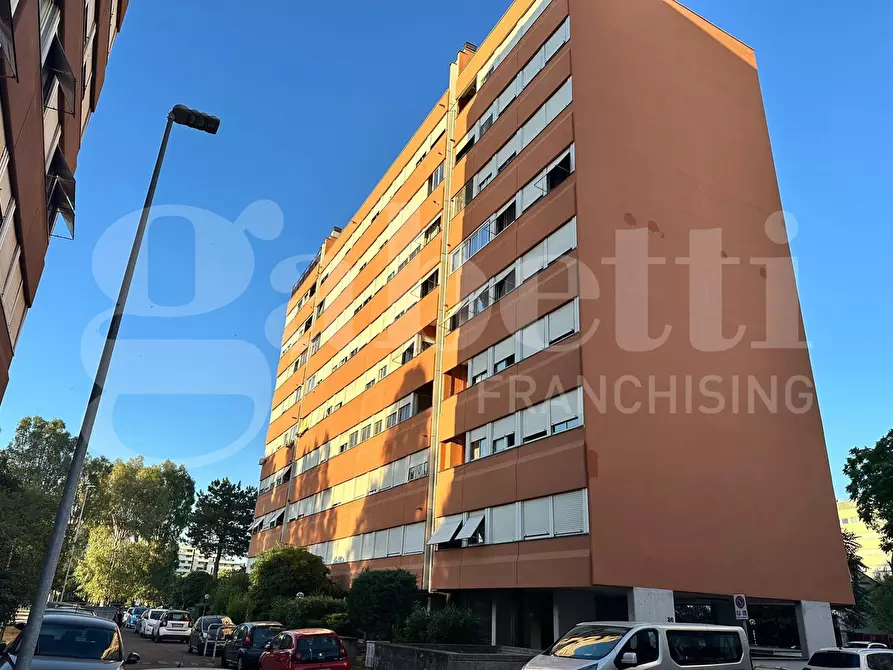 Immagine 3 di Appartamento in vendita  in Via michele saponaro, 26 a Roma