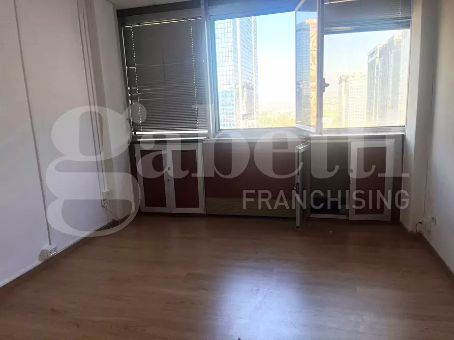 Immagine 5 di Ufficio in vendita  in Via Giovanni Porzio a Napoli