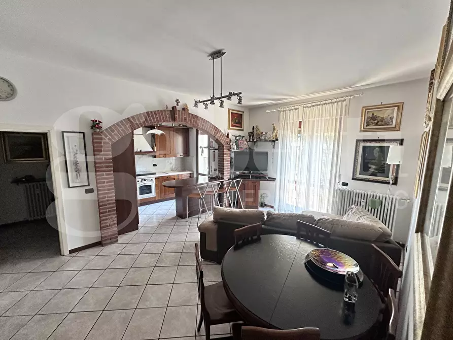 Immagine 17 di Appartamento in vendita  in Via Volta, 1 a Barni