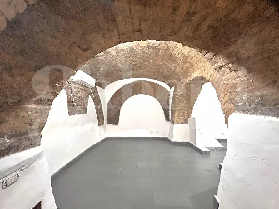 Immagine 7 di Magazzino in vendita  in Via Foligno, 6 a Roma