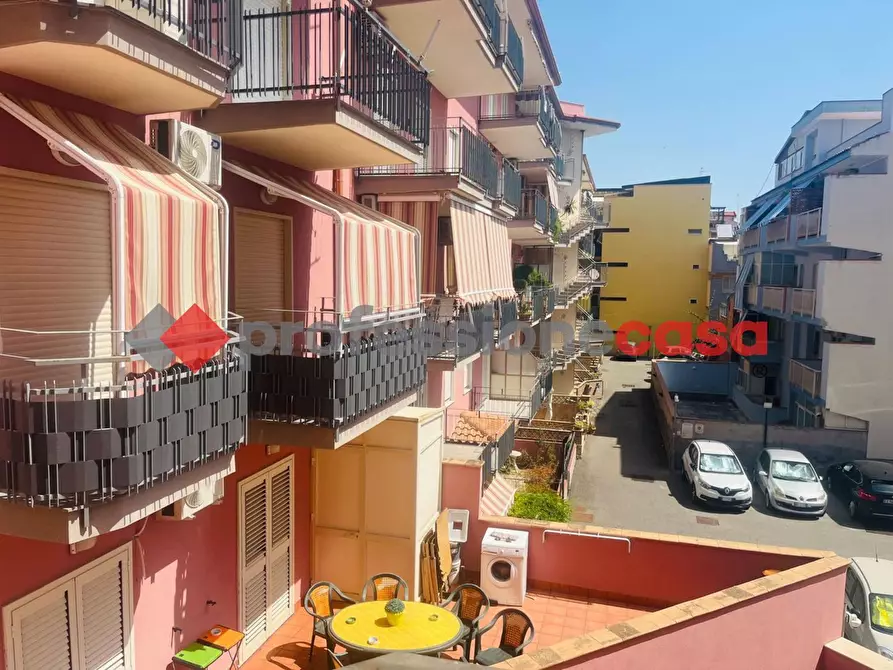 Immagine 14 di Appartamento in vendita  in Via Umberto, 93 a Roccalumera