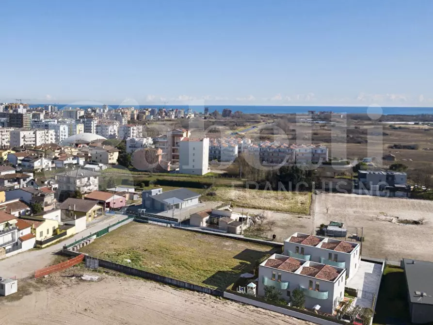 Immagine 15 di Casa bifamiliare in vendita  in Via BRONDOLO - VIA A.CONTARINI, 00 a Chioggia