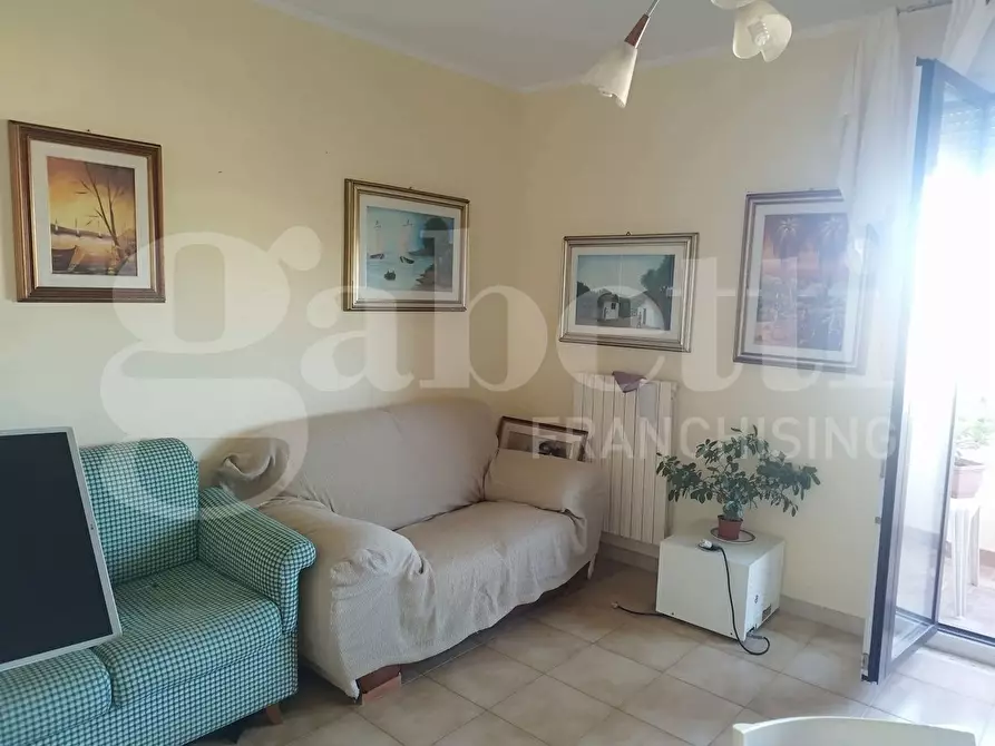 Immagine 2 di Appartamento in vendita  in Piazza G.B.TEDESCO, 22 a Taranto