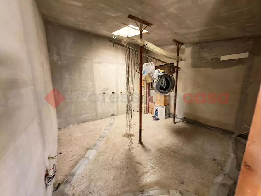 Immagine 22 di Casa indipendente in vendita  in Via bovio, snc a Mondragone