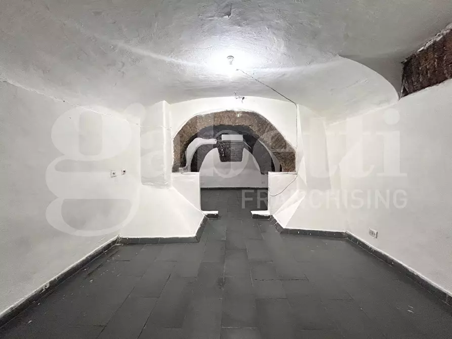 Immagine 13 di Magazzino in vendita  in Via Foligno, 6 a Roma