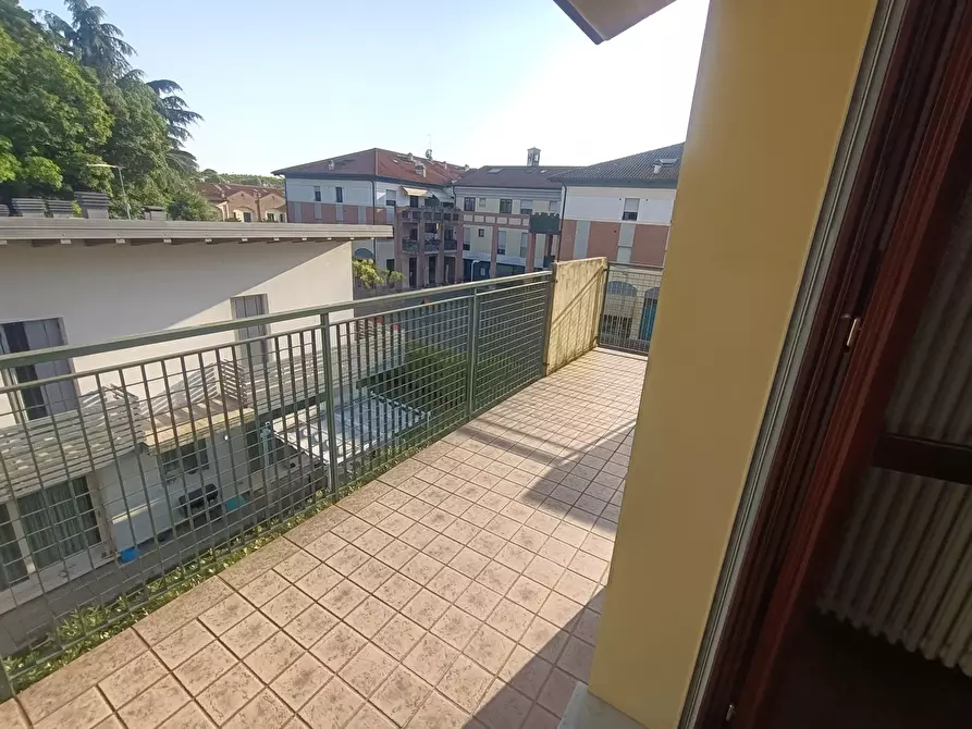 Immagine 19 di Appartamento in vendita  in Via Roma, 166 a Longare