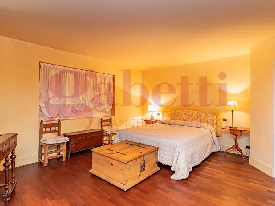Immagine 18 di Villa in vendita  in Via Volturno, 22 a Bergamo