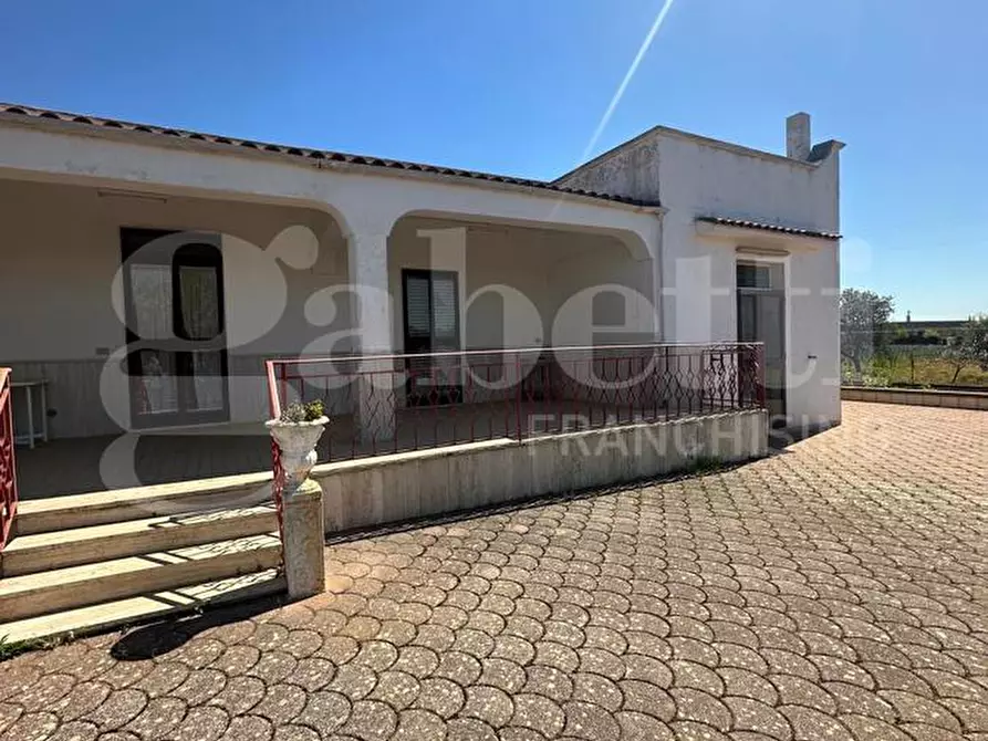 Immagine 2 di Villa in vendita  in Contrada Molillo, sn a Ostuni