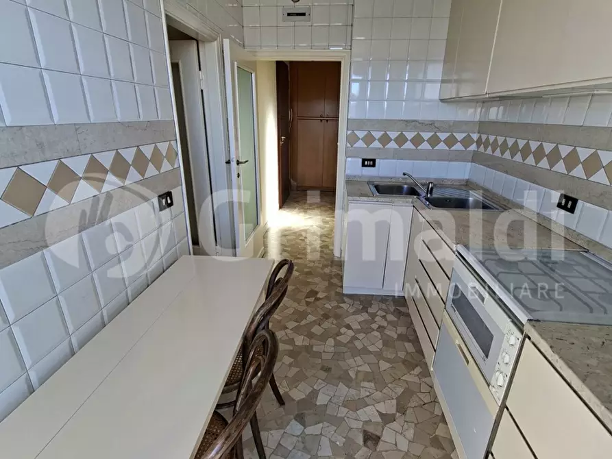 Immagine 29 di Appartamento in affitto  in Viale Romagna, 11 a Milano
