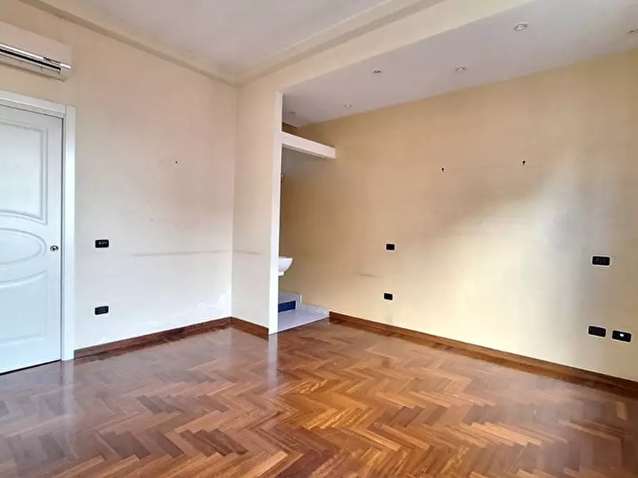 Immagine 22 di Appartamento in vendita  in Corso Campano a Giugliano In Campania