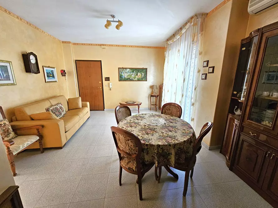 Immagine 9 di Appartamento in vendita  in Via Volturno a San Severo