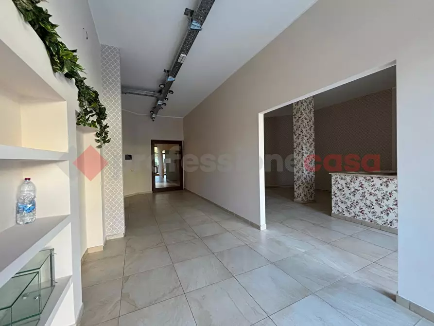 Immagine 20 di Negozio in affitto  in Via casilina km 62.800, snc a Anagni