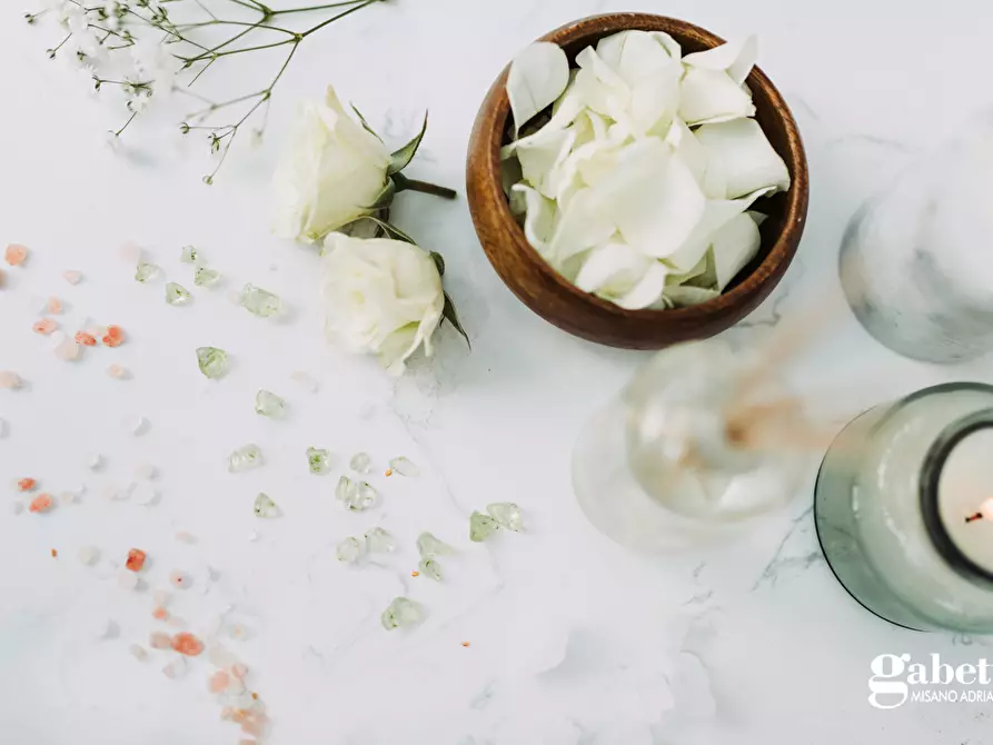 Immagine 6 di Attività commerciale in vendita  in Viale Ceccarini a Riccione