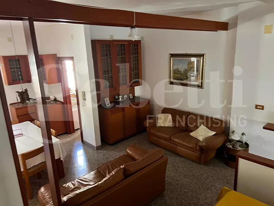 Immagine 9 di Palazzo in vendita  in Via RIMEMBRANZE, 131 a Montemesola