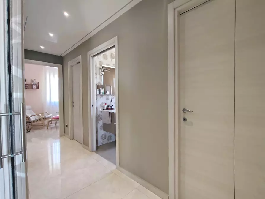 Immagine 12 di Appartamento in vendita  in Via GENTILE a San Severo