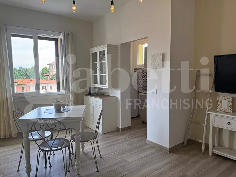 Immagine 4 di Appartamento in vendita  in Piazza Generale Domenico Perrucchetti, 36 a Cassano D'adda