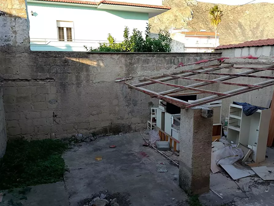 Immagine 46 di Casa indipendente in vendita  in Via Trento a Mondragone