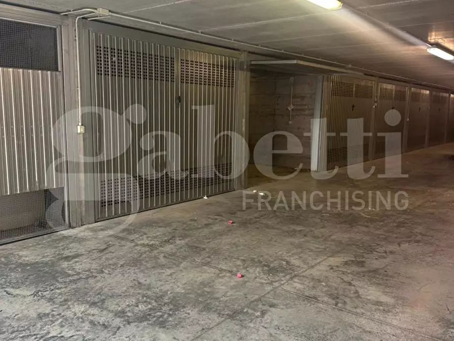 Immagine 3 di Box auto in vendita  in Via Centrale, 2 a Ceriale